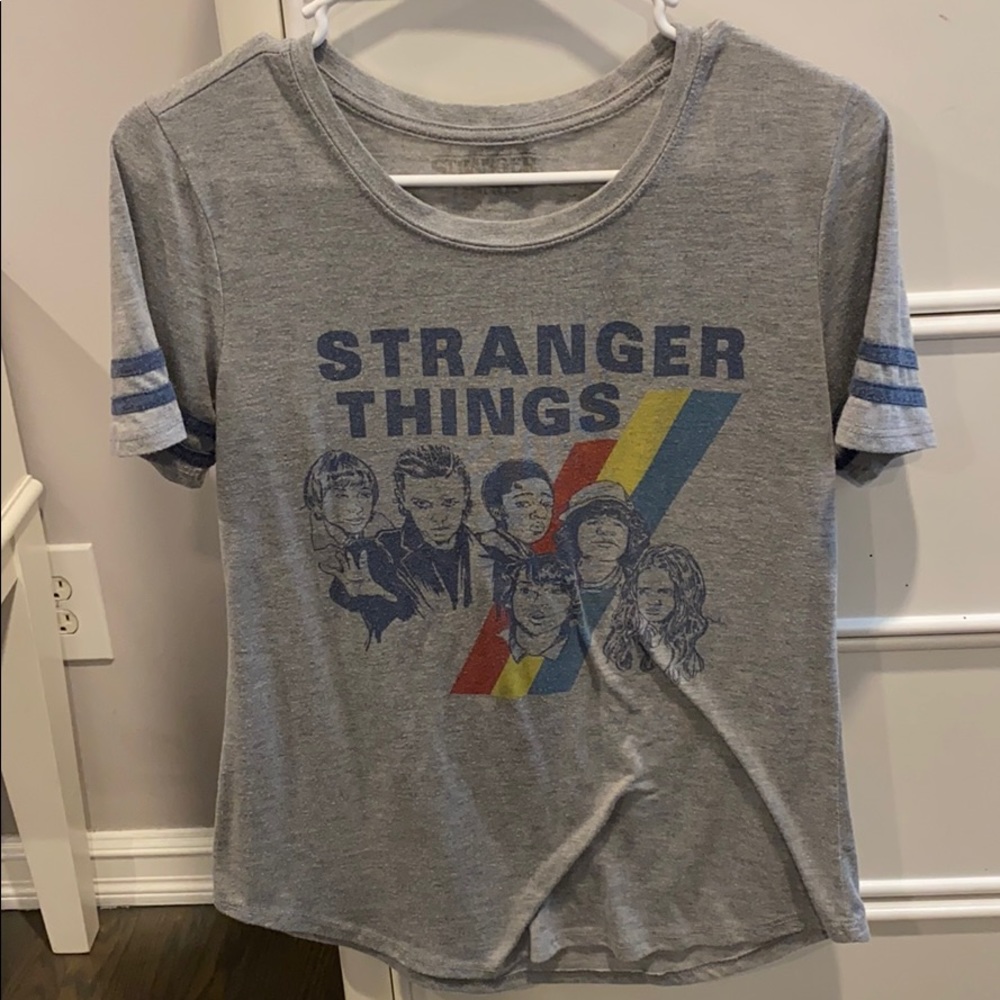 STRANGER THINGS TSHIRT